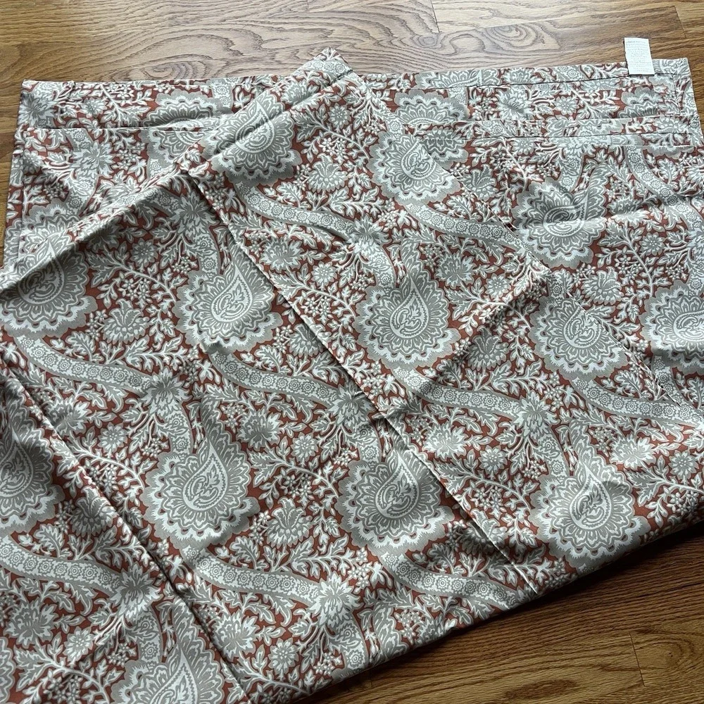 Williams Sonoma Paisley Floral Tablecloth‎ 72x106